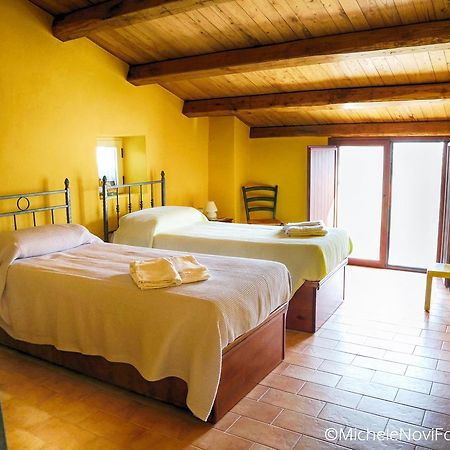 La Casa Di Ivana サン・ニコーラ・アルチェッラ エクステリア 写真